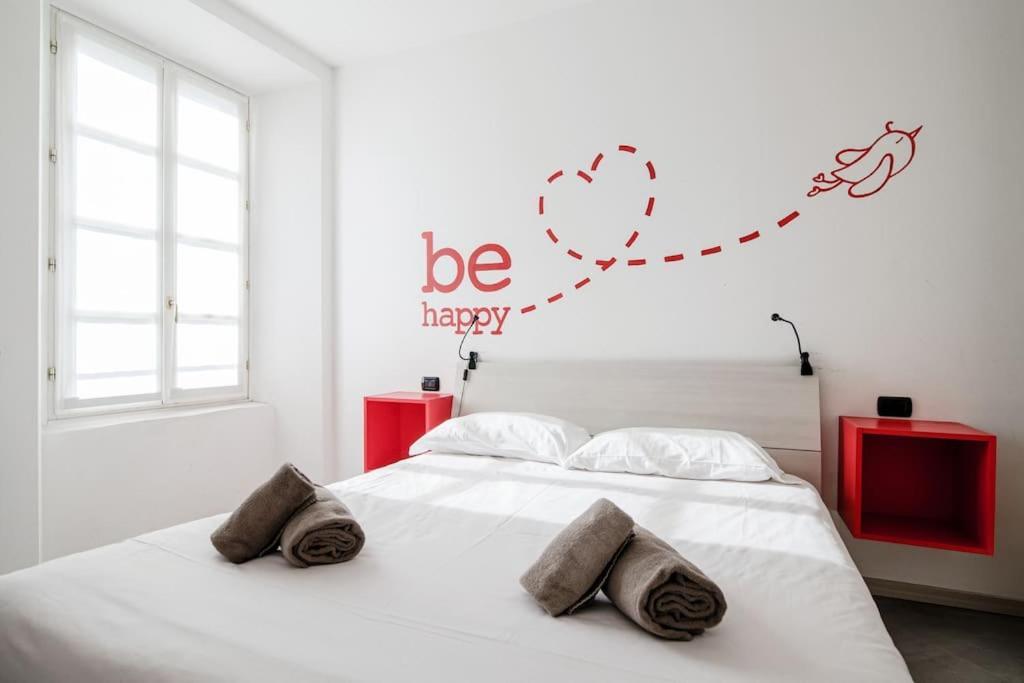 Be Happy - The House Of Travelers Apartment โกโม ภายนอก รูปภาพ